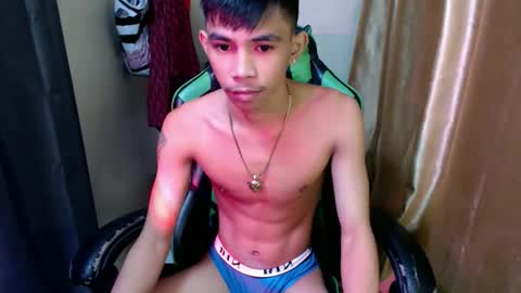Snapshot of pinoy_oyd69 chatting on 05-21-26, 10:11 pinoy_oyd69 online show from 05-21-26, 10:11