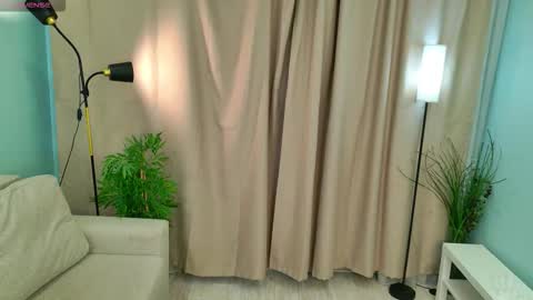 Snapshot of pinquinn chatting on 02-09-26, 07:23 pinquinn online show from 02-09-26, 07:23