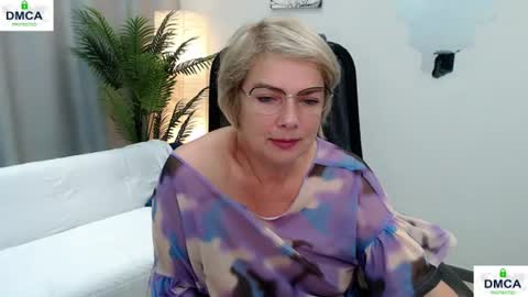 Snapshot of pion_s chatting on 06-25-26, 03:50 Bella online show from 06-25-26, 03:50