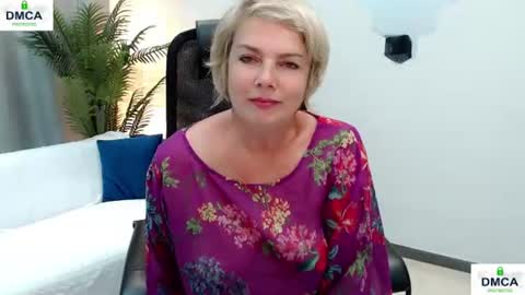 Snapshot of pion_s chatting on 07-07-26, 04:59 Bella online show from 07-07-26, 04:59