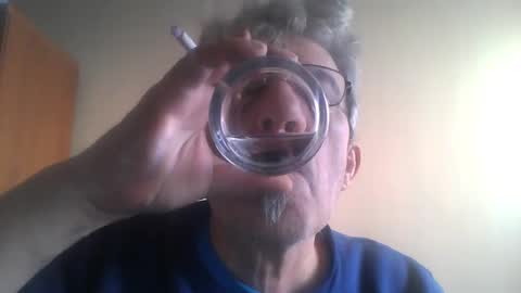 pipi2704 online show from 12-22-24, 11:22