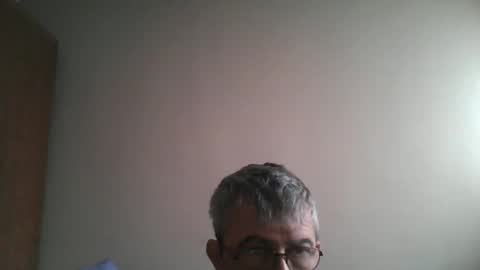 pipi2704 online show from 01-18-25, 10:49