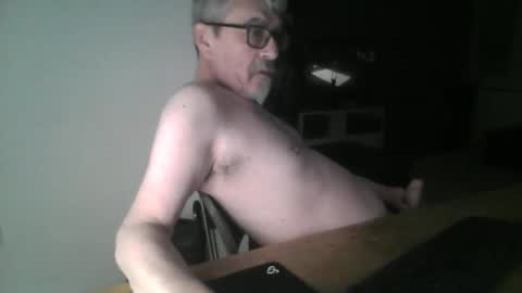 Snapshot of pipi2704 chatting on 04-25-26, 09:56 pipi2704 online show from 04-25-26, 09:56