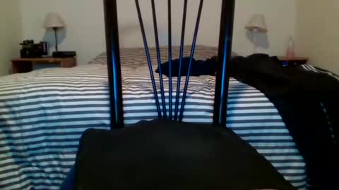 MartinPipi online show from 10-13-25, 06:08