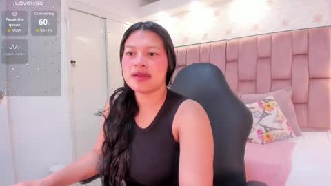 Snapshot of pirlywild chatting on 06-06-26, 01:16 Pirly online show from 06-06-26, 01:16