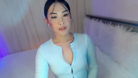 Ari online show from 10-20-25, 07:20