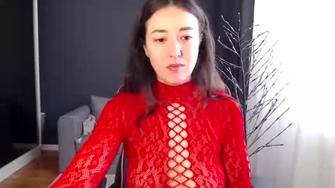 piscesgirl06 online show from 02-26-26, 05:39