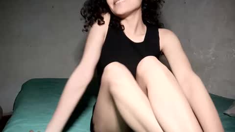 PiscisDreams online show from 12-25-24, 07:14