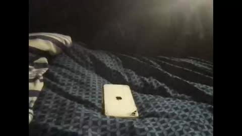 whom like be watching.i online show from 09-09-25, 10:42