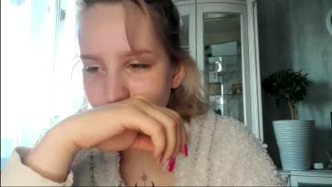 Caroline online show from 04-01-26, 02:34
