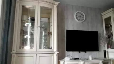 Caroline online show from 04-10-26, 04:06