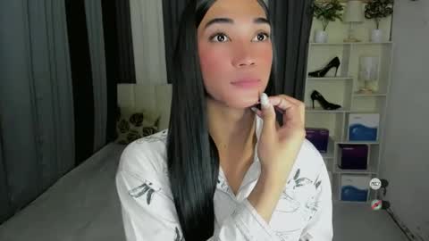 pixiedoll_ online show from 02-25-26, 06:56