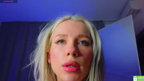 Emmy and Edward online show from 04-03-26, 01:20