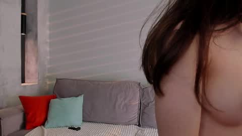 Snapshot of pixiesdoll chatting on 05-24-26, 03:39 Mila online show from 05-24-26, 03:39