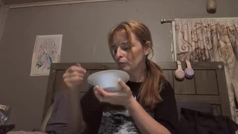 pizzedwife online show from 05-13-26, 02:42
