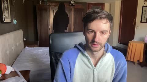 Snapshot of placebo14 chatting on 01-31-25, 11:13 placebo14 online show from 01-31-25, 11:13