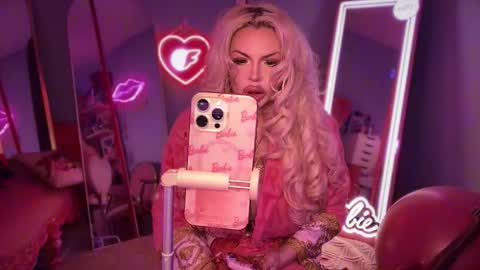 Dumb bimbo fuck doll online show from 11-06-25, 12:55