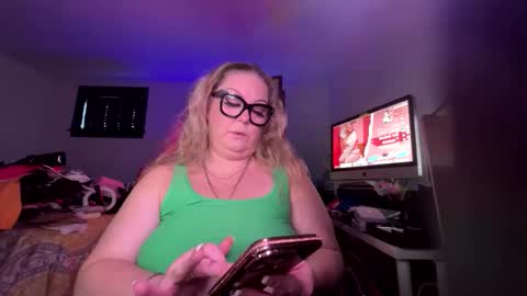 Snapshot of platinumpuzzy chatting on 02-07-26, 09:07 Platinum Puzzy online show from 02-07-26, 09:07