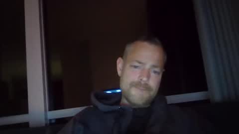 Snapshot of platugle chatting on 10-24-25, 10:39 platugle online show from 10-24-25, 10:39