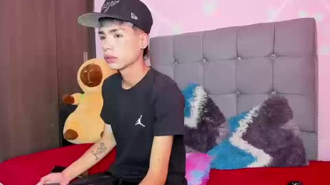 Snapshot of playboy_bunnyy chatting on 09-12-25, 04:18 playboy_bunnyy online show from 09-12-25, 04:18