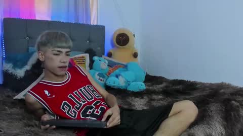 Snapshot of playboy_bunnyy chatting on 09-30-25, 08:14 playboy_bunnyy online show from 09-30-25, 08:14