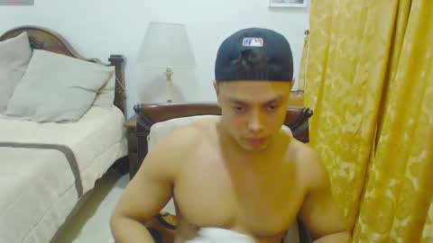 Snapshot of playboy_sex6 chatting on 02-13-25, 12:46 PETER online show from 02-13-25, 12:46