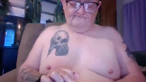 Snapshot of playboychas chatting on 04-05-26, 04:09 chaz online show from 04-05-26, 04:09