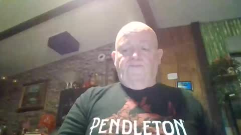 Snapshot of playboychas chatting on 04-07-26, 05:19 chaz online show from 04-07-26, 05:19