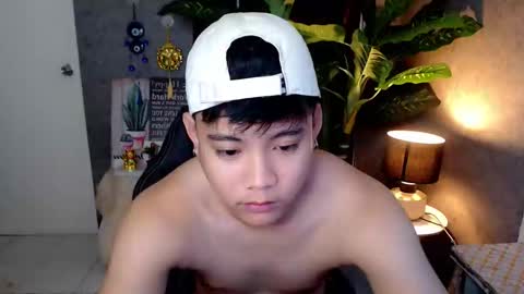 Kenzo online show from 01-15-25, 03:18