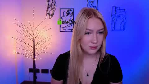Snapshot of playful_sophie chatting on 07-17-26, 07:08 Sophie online show from 07-17-26, 07:08