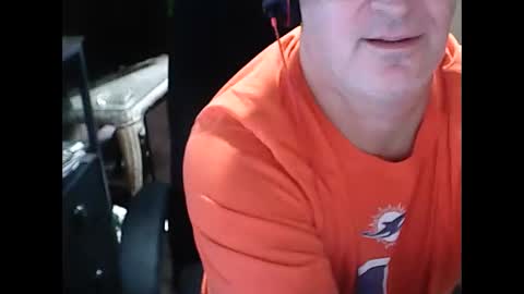 Snapshot of playfulguy4fun chatting on 01-12-26, 04:56 playfulguy4fun online show from 01-12-26, 04:56