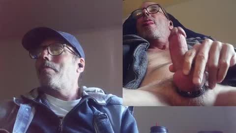 Snapshot of playfuljoy chatting on 10-01-25, 05:41 StudMan online show from 10-01-25, 05:41