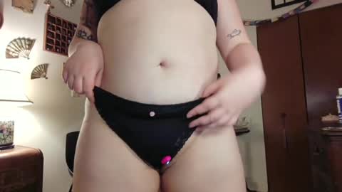 Snapshot of playfulxxcutie chatting on 06-21-26, 12:57 playfulxxcutie online show from 06-21-26, 12:57
