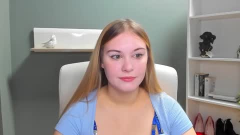 Valeria online show from 01-06-25, 07:42