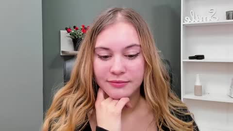 Valeria online show from 03-09-25, 08:52