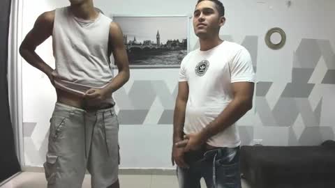 Snapshot of playhardsex chatting on 01-30-25, 03:08   online show from 01-30-25, 03:08