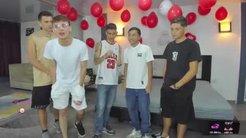 Snapshot of playhardsex chatting on 09-20-25, 11:17   online show from 09-20-25, 11:17