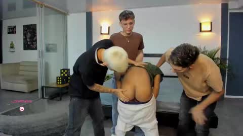 Snapshot of playhardsex chatting on 09-28-25, 11:10   online show from 09-28-25, 11:10