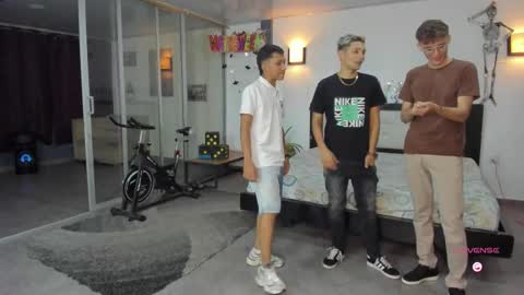 Snapshot of playhardsex chatting on 10-07-25, 11:13   online show from 10-07-25, 11:13