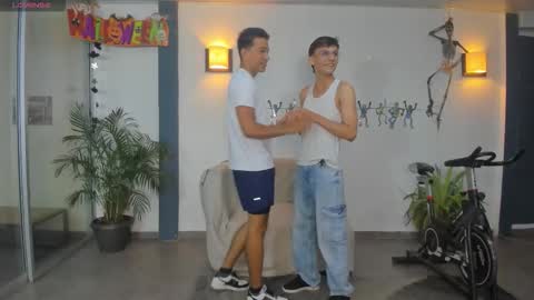 Snapshot of playhardsex chatting on 10-19-25, 11:16   online show from 10-19-25, 11:16