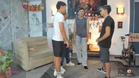 Snapshot of playhardsex chatting on 10-27-25, 11:09   online show from 10-27-25, 11:09