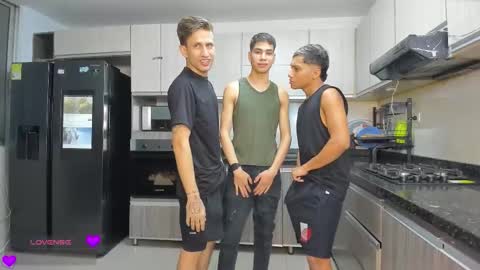 Snapshot of playhardsex chatting on 02-07-26, 11:08 online show from 02-07-26, 11:08