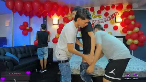 Snapshot of playhardsex chatting on 02-12-26, 11:22 online show from 02-12-26, 11:22