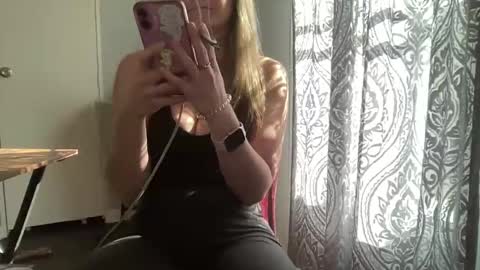 Snapshot of playwithcaity chatting on 11-14-25, 05:22 Caity online show from 11-14-25, 05:22