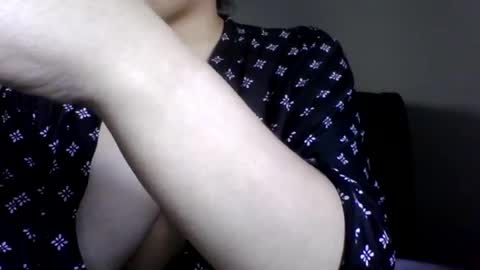 Snapshot of pleaseze chatting on 01-21-25, 08:00 theestallion online show from 01-21-25, 08:00