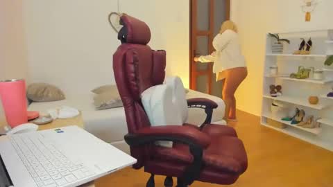 PleasureWitch online show from 03-06-25, 08:59