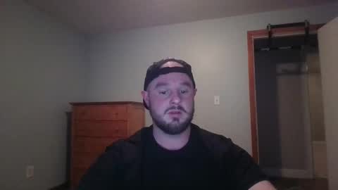 Snapshot of pluski155 chatting on 02-18-25, 10:25 Evan online show from 02-18-25, 10:25