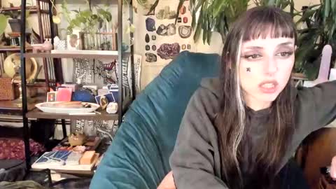 Snapshot of pluto_astrology chatting on 10-22-25, 06:40 Goddess Pluto online show from 10-22-25, 06:40