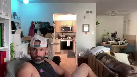 Snapshot of pmitch88 chatting on 07-19-26, 07:06 Slug online show from 07-19-26, 07:06