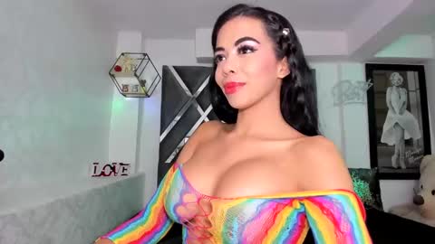 Snapshot of pocahontasweetss chatting on 12-29-24, 08:00 I dream of having many followers online show from 12-29-24, 08:00